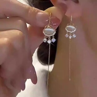 超仙精致猫眼石平安锁防丢耳线2024新款 耳饰 气质百搭耳环轻奢长款