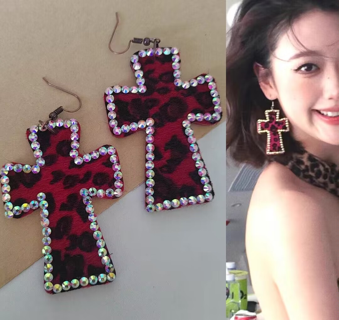 豹纹十字架耳环千禧年古早涩谷辣妹y2k小众个性日系朋克夸张耳饰