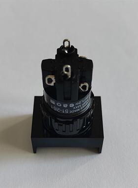 51-261.0252 eao自复位1至4常开1至4常闭长方形按钮开关 回弹开关