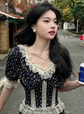 DAC 【德鲁纳小姐】春夏新法式宫廷风蕾丝拼接U型泡泡袖连衣长裙