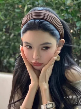 端庄大气！高端宽边褶皱发箍法式复古咖棕缎面小众头箍高颅顶发卡