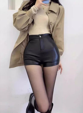 PU皮短裤女2024秋冬季新款高腰显瘦紧身包臀热裤时尚韩版外穿靴裤