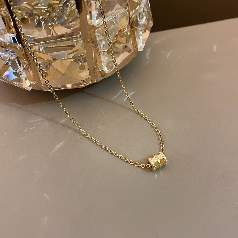 ins风百搭项链女小众设计轻奢锁骨链高级感小蛮腰吊坠潮网红颈链