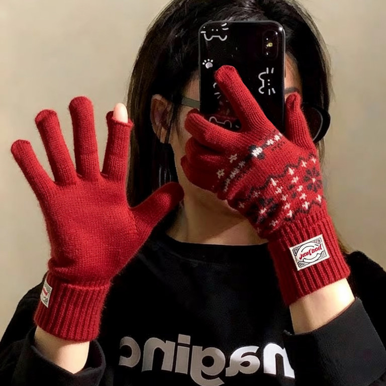 费尔岛风手套女2025新款冬新年圣诞红色保暖提花五指毛线针织手套,服饰配件/皮带/帽子/围巾,手套,淘宝优惠券,粉丝福利购,淘宝优惠卷
