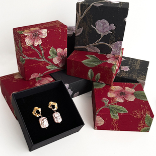 复古新中式新年氛围感包装礼物礼盒高级感仪式感包装盒首饰收纳盒