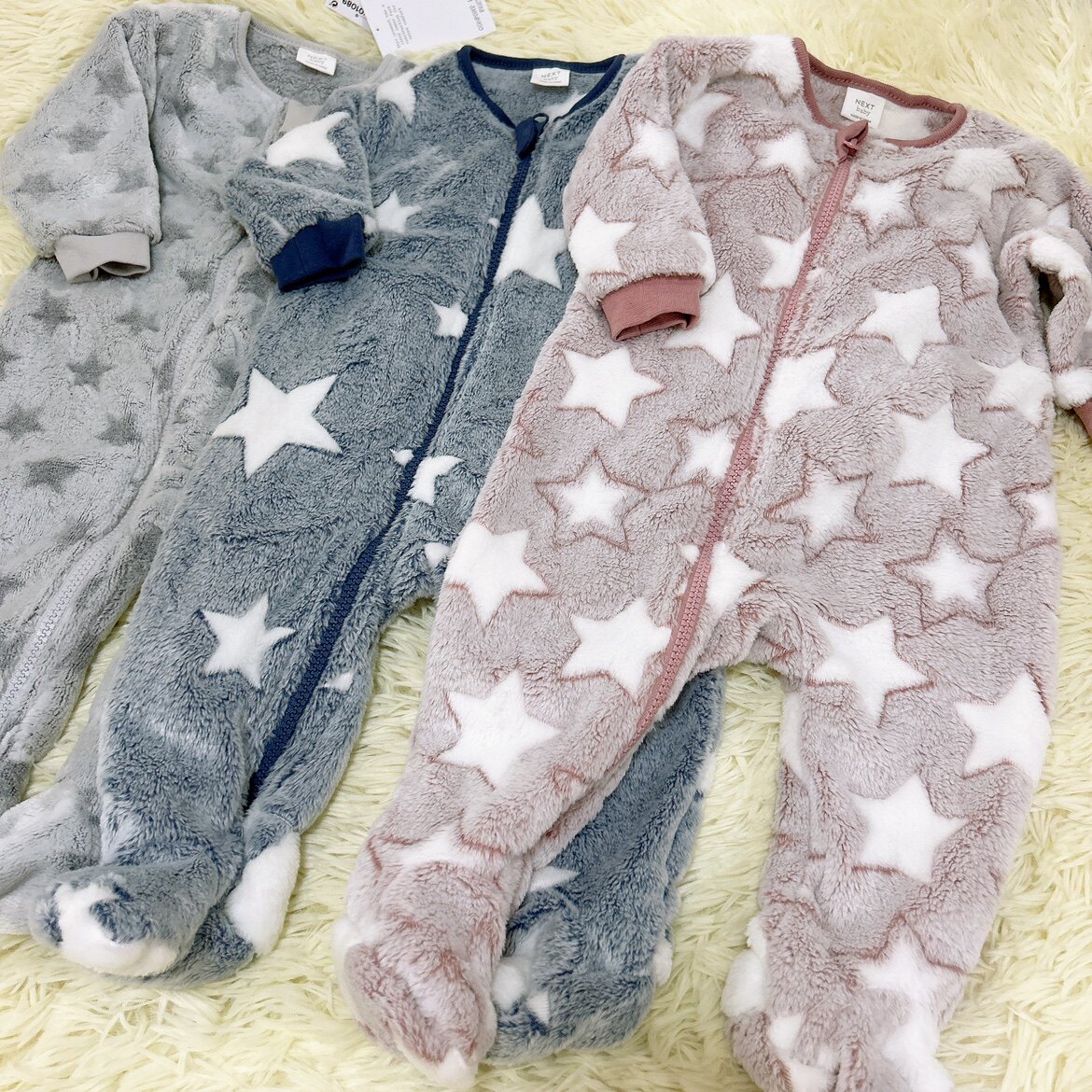 出英国新款婴儿秋冬法兰绒连体衣爬服加绒连身婴幼儿柔软保暖衣服