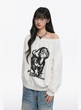 King Prince一字肩小狗印花图案宽松休闲卫衣女长袖露肩上衣T恤潮