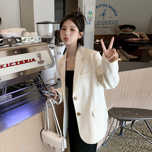 高级感炸街白色西装外套女春秋2025年新款小个子爆款oversize西服图片