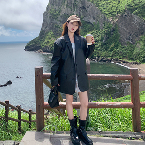 黑色高級感復(fù)古PU皮衣外套女2025春秋季新款韓版寬松休閑西服上衣圖片 黑色高級感復(fù)古PU皮衣外套女2025春秋季新款韓版寬松休閑西服上衣圖片