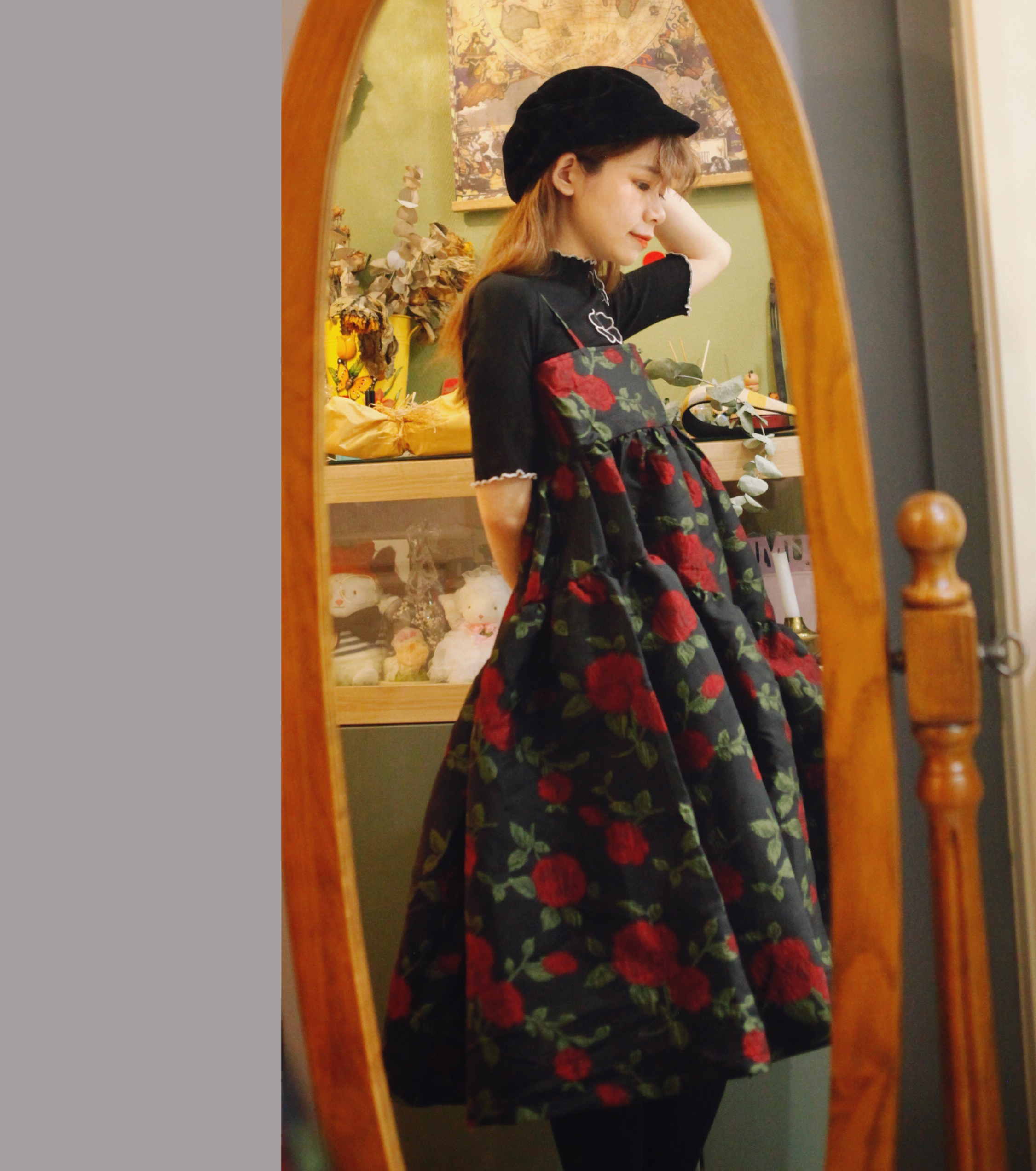 千叶鹿自制 原创复古新年过年战衣设计红黑玫瑰提花蓬蓬连衣裙女