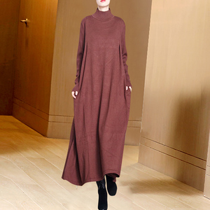 2026年春季新款女装长袖半高领针织连衣裙女宽松显瘦遮肉长款长裙