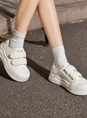 度嘉班妮专柜正品2025年春款魔术贴百搭厚底板鞋女休闲单鞋92203