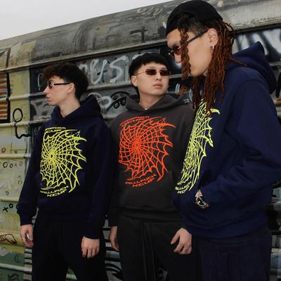 蛛网卫衣听说在美国要排队买