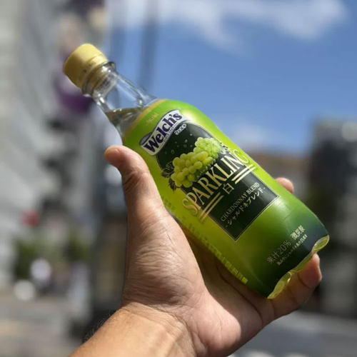 日本进口朝日Asahi饮料韦尔奇Welch‘s 青葡萄味微碳酸饮料450ml