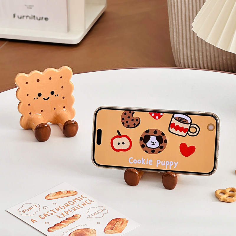 可爱饼干办公室手机架支架桌面工位治愈情绪摆件平板ipad通用支架
