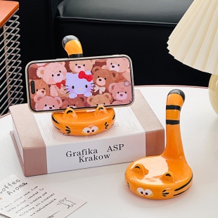 加菲猫可爱手机支架办公室平板支撑架创意陶瓷桌面多功能追剧摆件