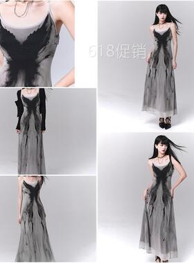 幽灵少女灰色吊带洋装子艺术生清冷感收腰包臀裙长版设计感穿搭