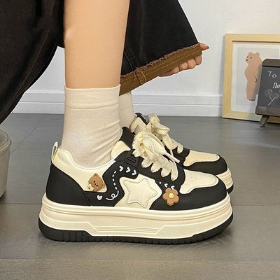 熊猫鞋子女款秋季2025新款百搭爆款小白鞋小众风学生小花小熊板鞋