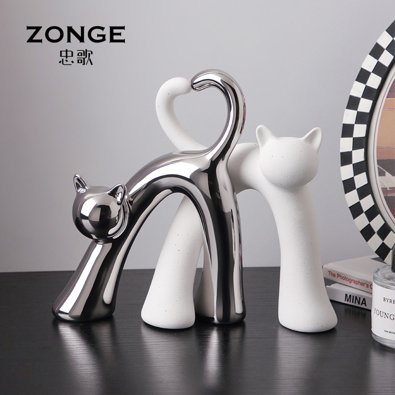 忠歌爱心交叉猫猫花瓶