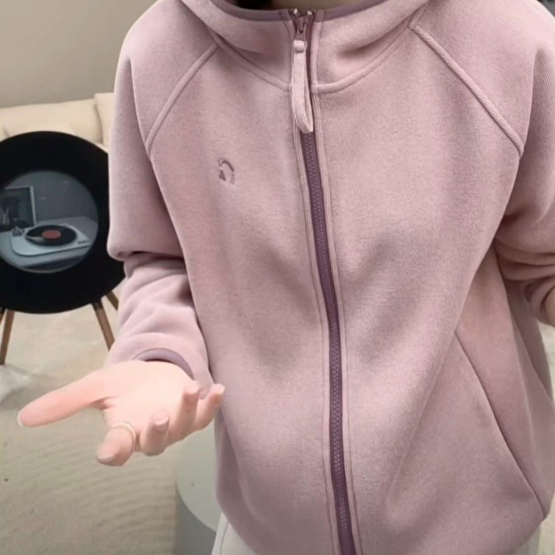 摇粒绒连帽外套女士秋冬新款长袖开衫双口袋卫衣洋气宽松遮肚上衣