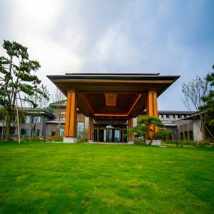 尼山宾舍酒店1晚住宿+尼山圣境景区双人游玩体验