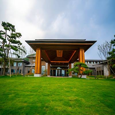 尼山宾舍酒店1晚住宿+尼山圣境景区双人游玩体验