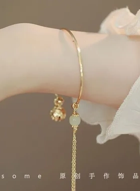 设计感宫铃铃铛小众手镯ins转运珠女玉髓国风流苏半镯古风