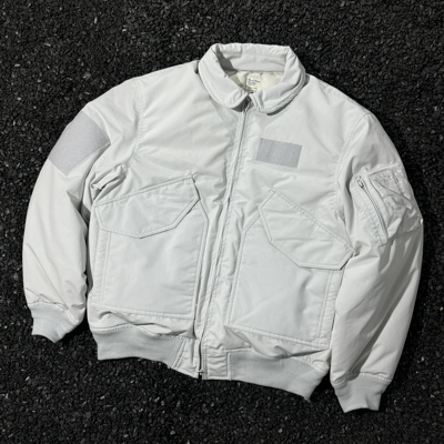 日单Fppev癞蛤蟆FREAKS MA1飞行夹克羽绒服蓬松保暖百搭男女夹克