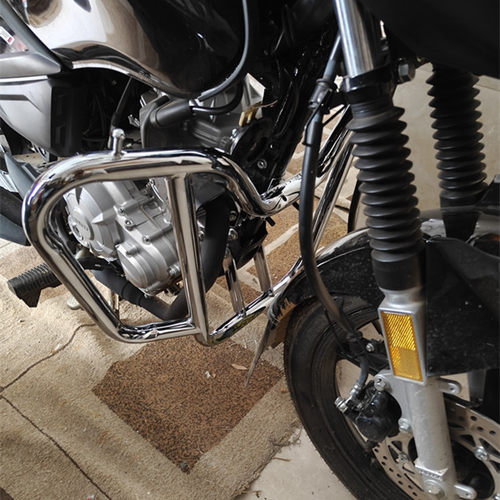 雅马哈新天剑150Z保险杠