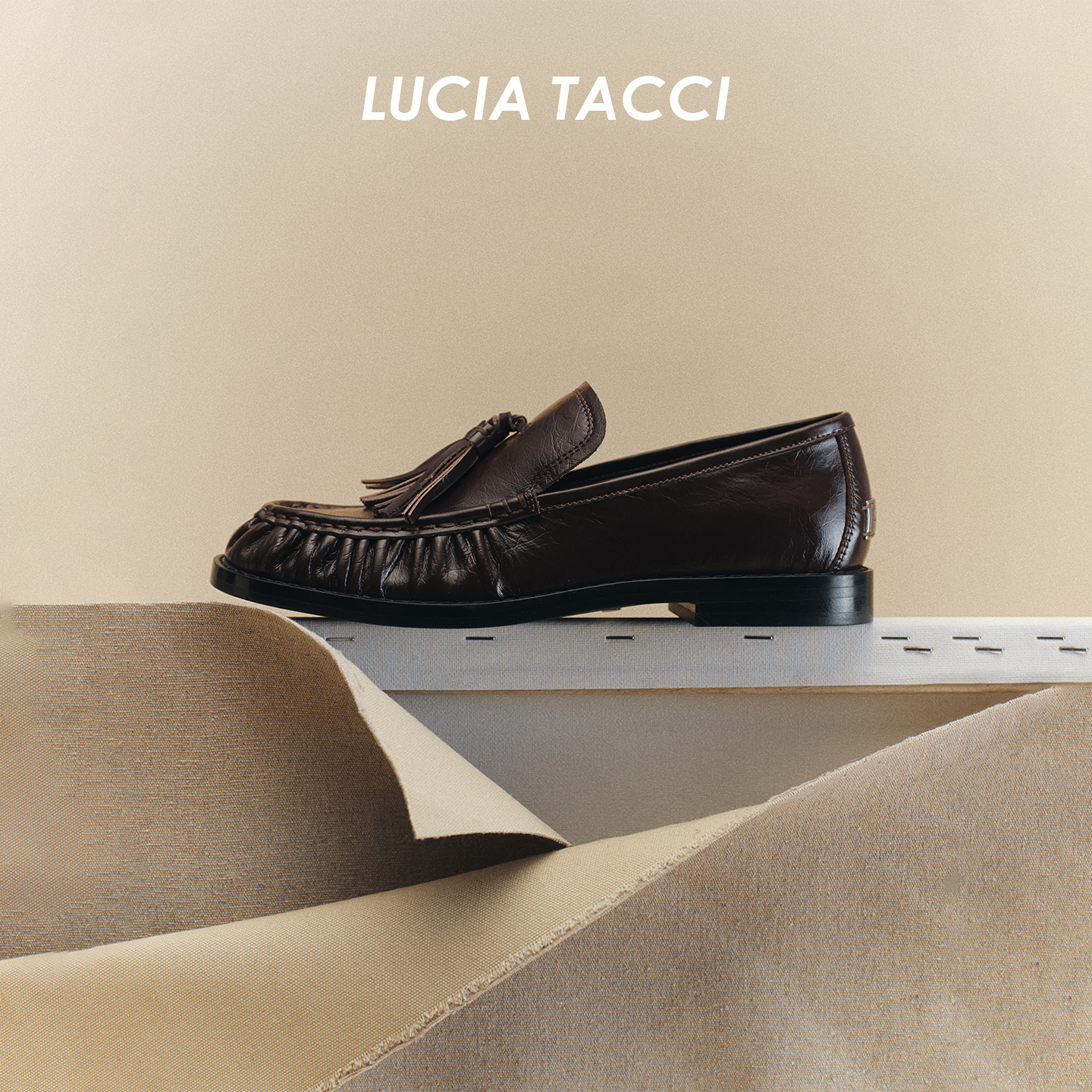 LUCIA TACCI 软皮质地智奢感褶皱流苏软薄底乐福鞋26SS春夏新品