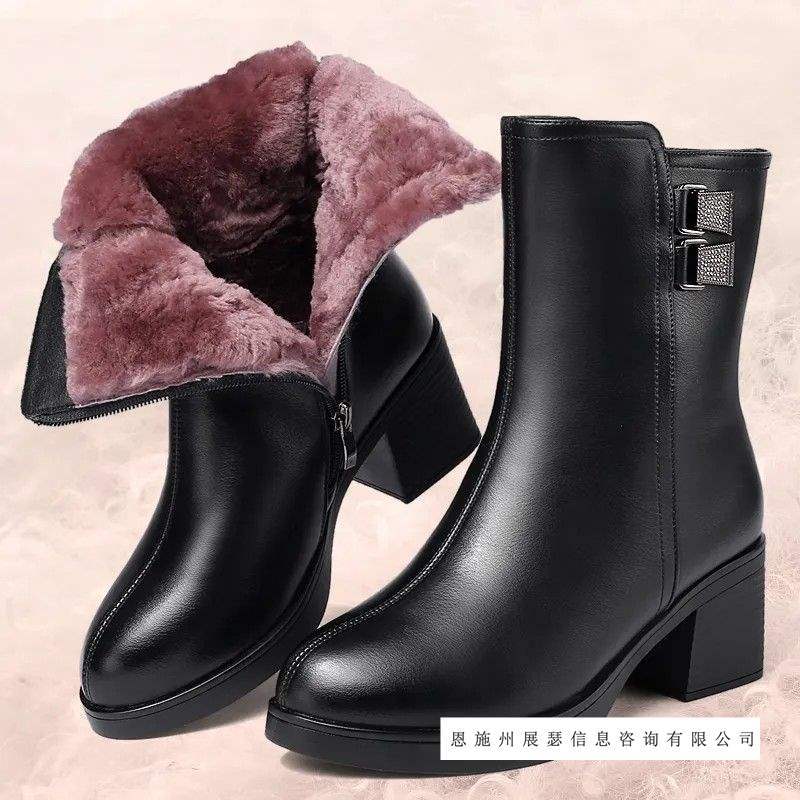 妈妈鞋子秋四季棉鞋平跟加绒四季保暖中年中老年女士中筒靴子橡胶