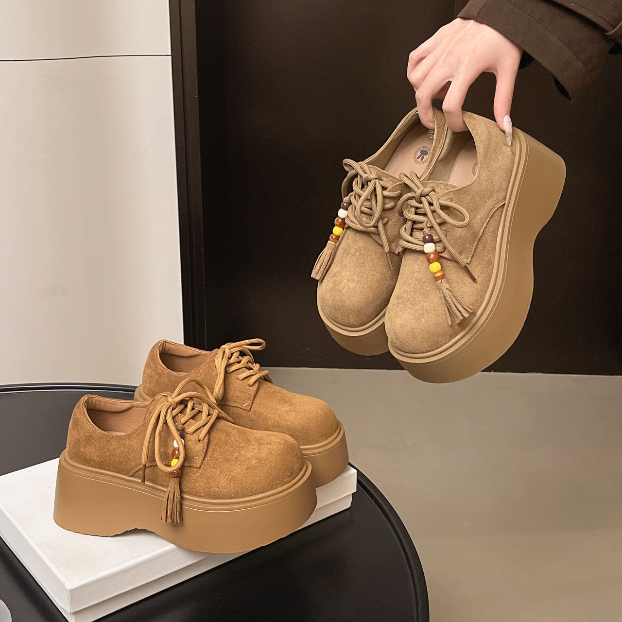 2025秋季新款复古松糕厚底绒面大头勃肯鞋系带串珠潮搭休闲单鞋女