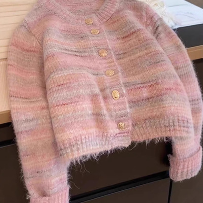 小香风粉色条纹毛衣外套女秋冬季慵懒风马海毛针织开衫上衣A7896