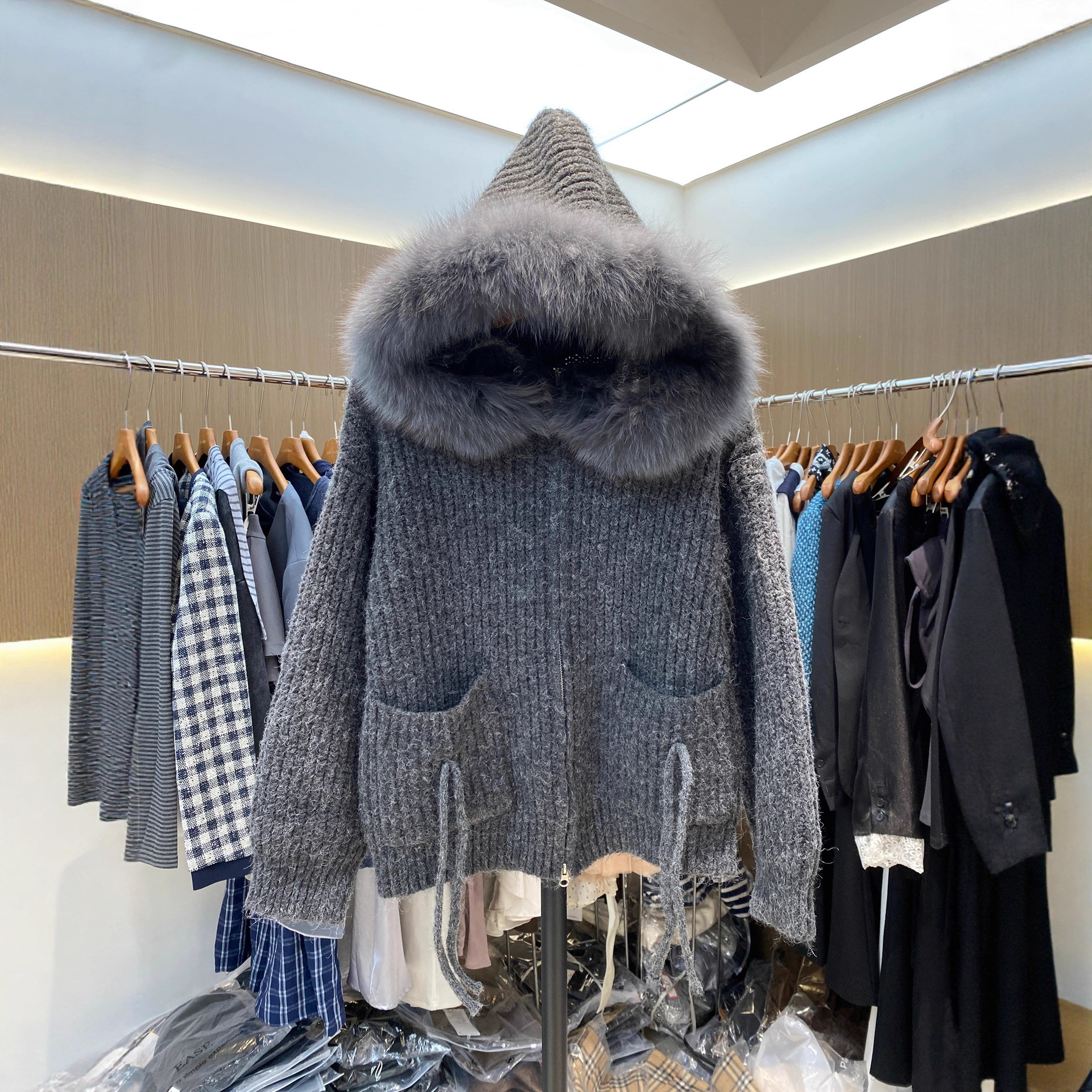 慵懒风大毛领连帽针织开衫毛衣外套女2025冬季新款双口袋软糯上衣