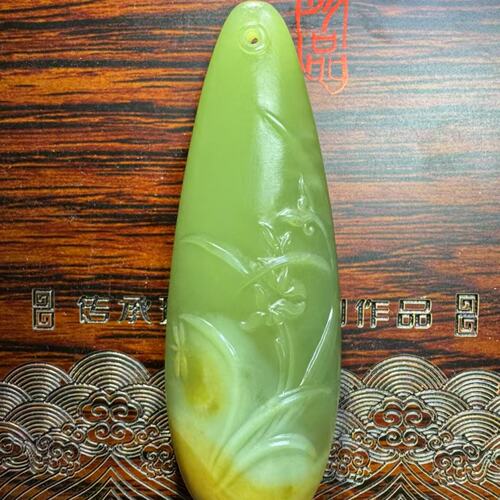 方圆一手自加工 定金 析木河磨玉兰花吊坠手牌品质细腻和田玉定制