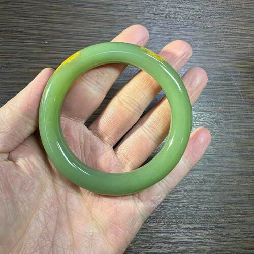 定金自加工圆条手镯黄绿带皮析木河磨玉籽料椴树林和田玉定制