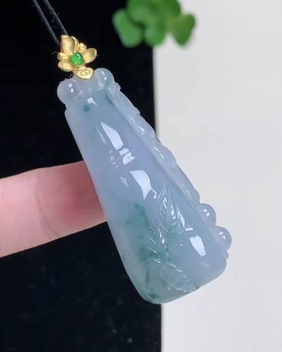 天然A货翡翠 缅甸正品玉坠 18k金镶冰润飘花节节高升 竹节吊坠