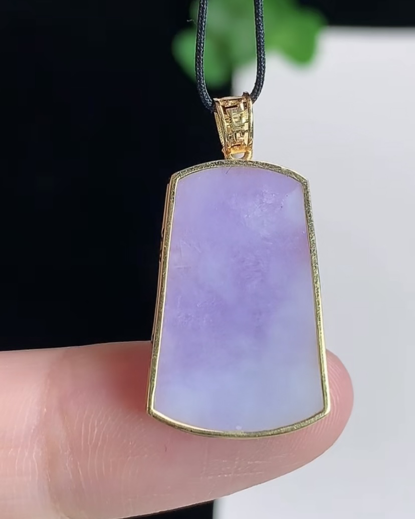 天然A货翡翠 缅甸正品玉坠 18k金镶紫罗兰无事牌吊坠