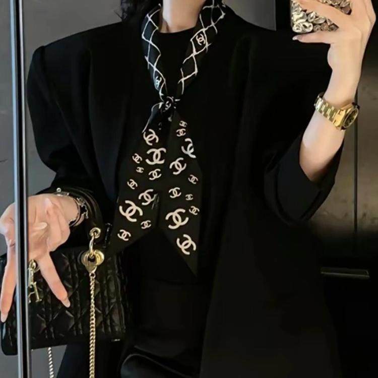 法式小香风气质名媛黑色西装外套半身裙两件套2024秋冬搭配一整套