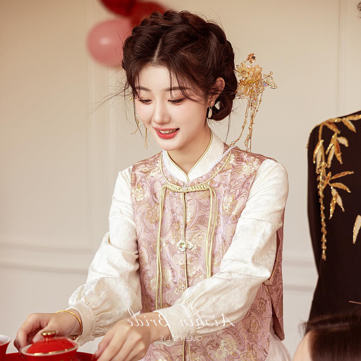 艾詩霓《粉芍》馬面裙套裝2025新款敬酒服漢服套裝新中式訂婚禮裙