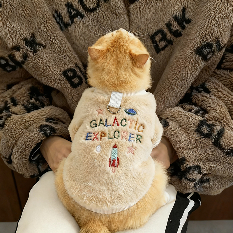 猫咪衣服秋冬款刺绣火箭牵引衣