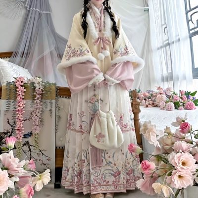 原创汉服女【花语】明制加绒合领披袄琵琶袖马面裙粉色套装冬季款