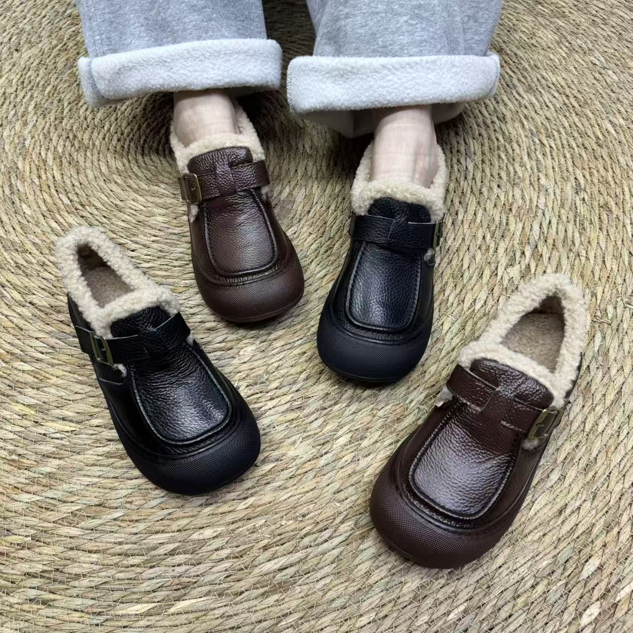 2025秋冬新款真皮牛皮女鞋加绒妈妈软底豆豆脚蹬复古毛毛鞋棉瓢