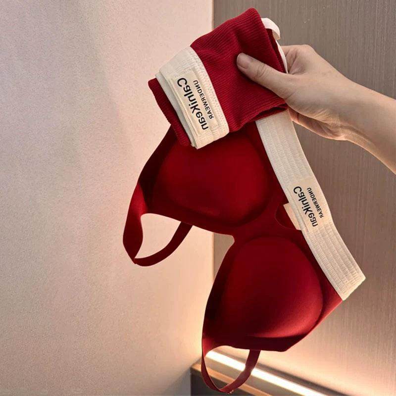 薄款无痕红色内衣女小胸聚拢无钢圈收副乳固定杯运动提拉文胸套装,运动服/休闲服装,运动内衣套装,淘宝优惠券,粉丝福利购,淘宝优惠卷