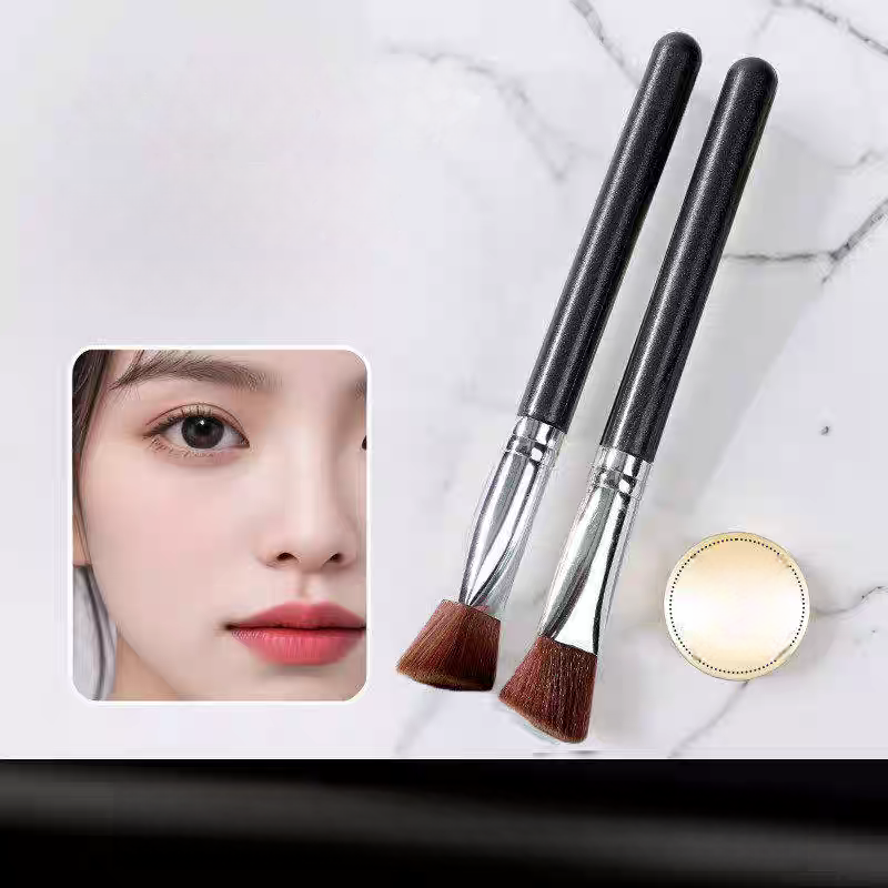 26马年新品款斜三角熨斗绵密刷毛高光面部沟刷眼头遮瑕无痕粉底刷,彩妆/香水/美妆工具,化妆刷,淘宝优惠券,粉丝福利购,淘宝优惠卷