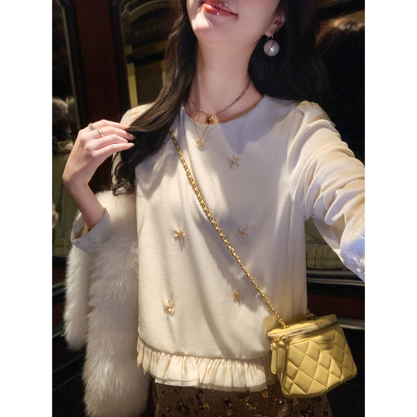 高级设计感衬衫女秋花边丝绒上衣