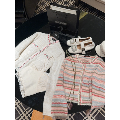鱼兔子的兔子条纹小香风针织上衣