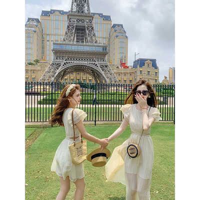 茶歇法式绝美女神范露腰连衣裙