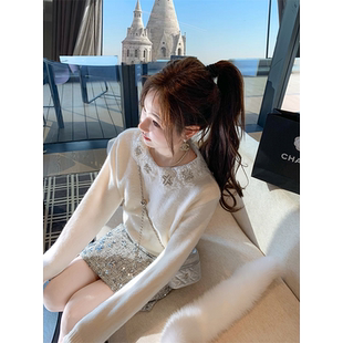 打底上衣毛衣 女秋冬2025新款 鱼兔子 兔子高级感娃娃领亮钻针织衫