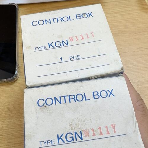 （议价）IDEC和泉 KGN W111Y 控制盒
